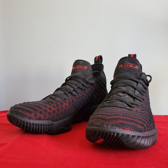Nike LeBron 16 Fresh Bred - Picture 1 of 3